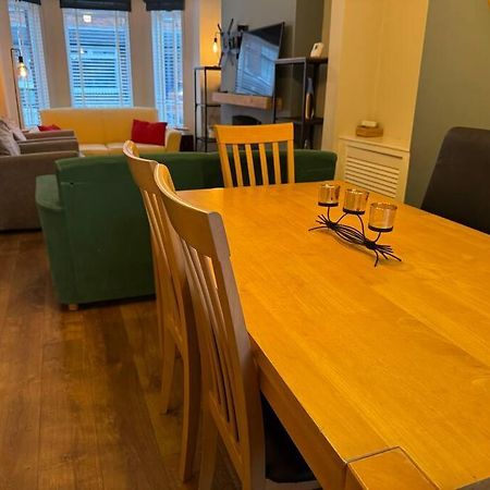 Stylish, Spacious And Central 4 Bedroom House Belfast Esterno foto