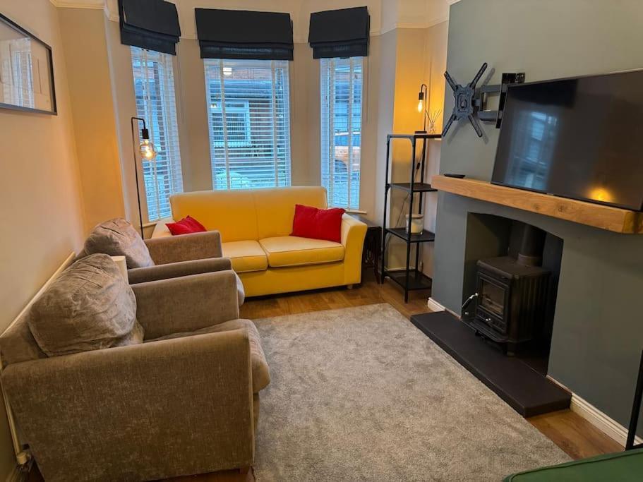 Stylish, Spacious And Central 4 Bedroom House Belfast Esterno foto