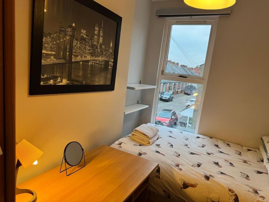 Stylish, Spacious And Central 4 Bedroom House Belfast Esterno foto