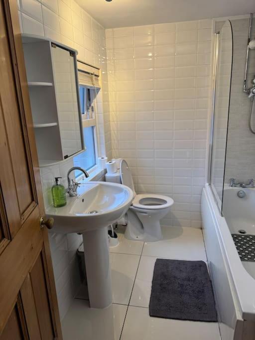 Stylish, Spacious And Central 4 Bedroom House Belfast Esterno foto